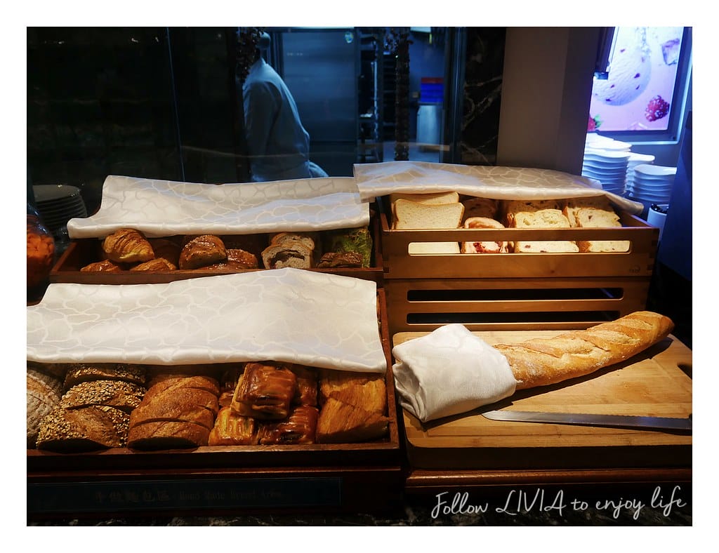 Sunny buffet (102)