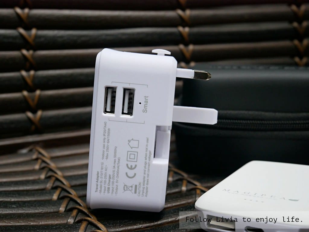 萬國行動電源充xlivia18