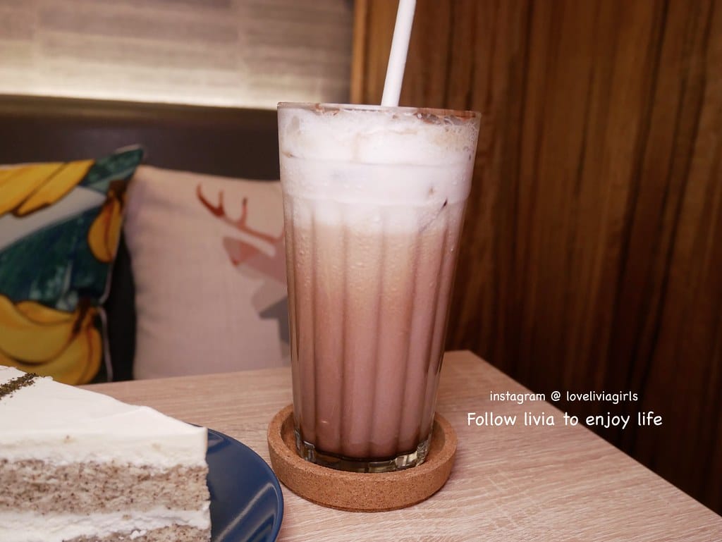 O.L.O CAFÉxlivia24