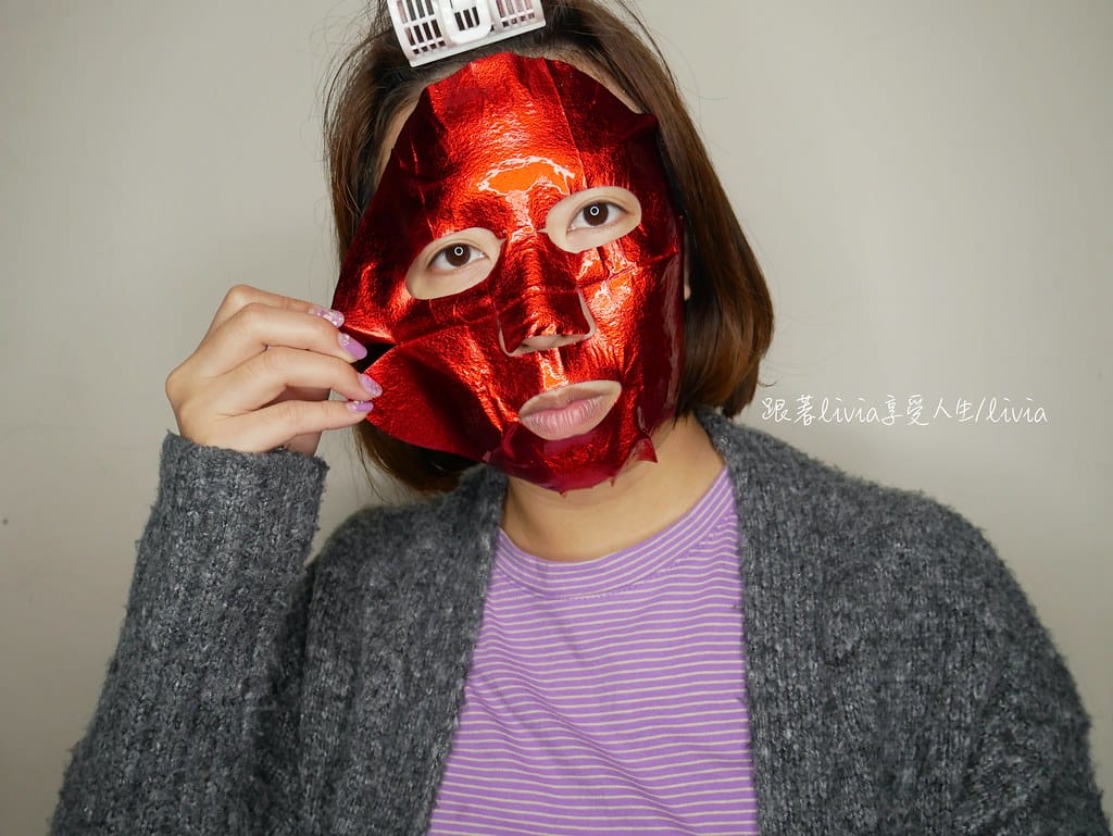 YADAH 8福滋養紅箔面膜15