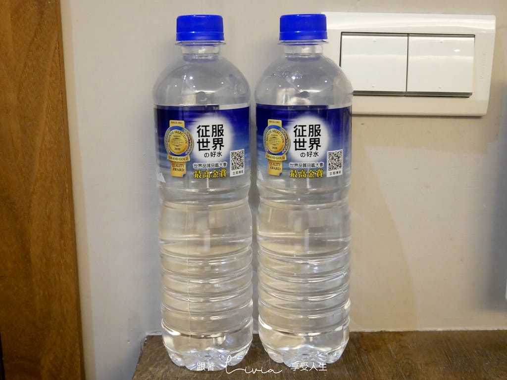 樸室13