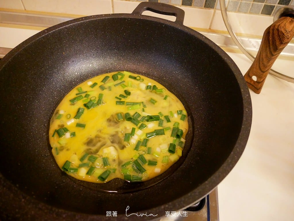 大金麥飯石塗層炒鍋15
