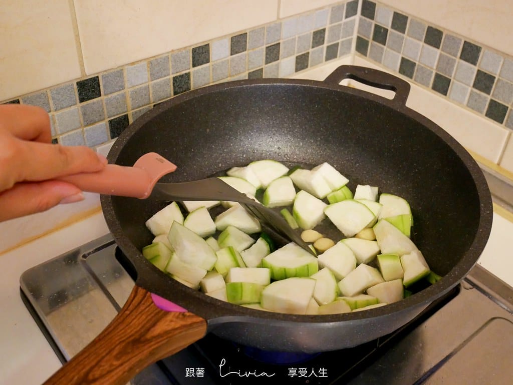大金麥飯石塗層炒鍋54