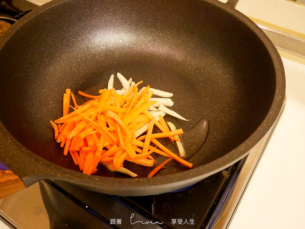 大金麥飯石塗層炒鍋21