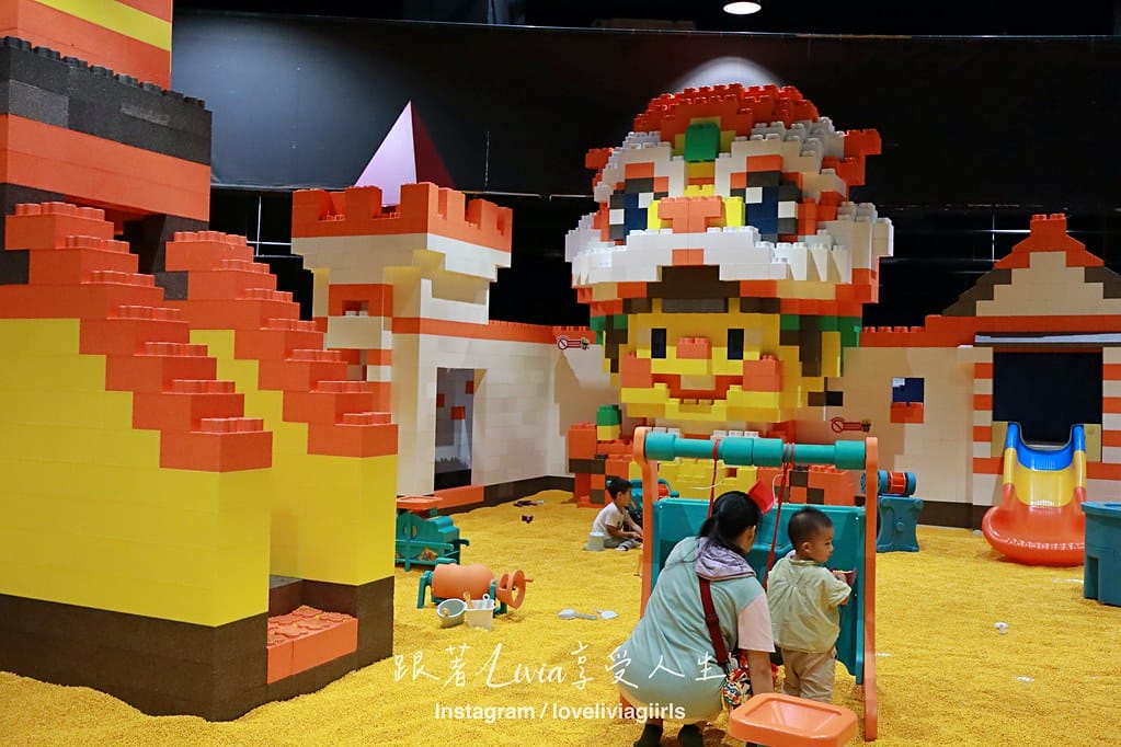 建築螢光24