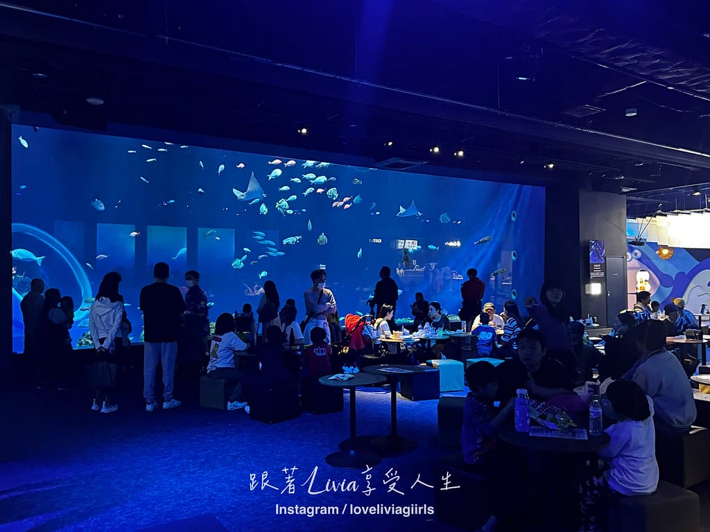 沖繩親子旅行走進 DMM Kariyushi 水族館的奇幻 沖繩親子旅行走進 DMM Kariyushi 水族館的奇幻