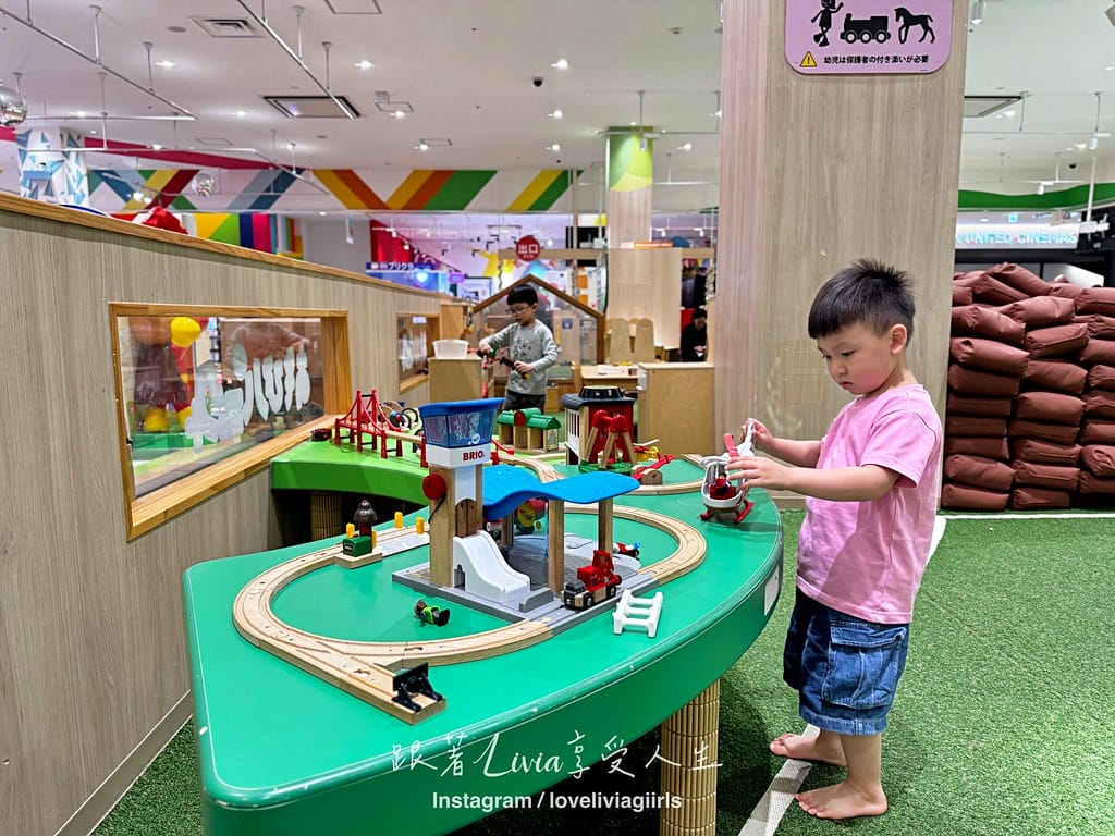 沖繩親子友善購物商場Asobi Park PLUS 浦添西