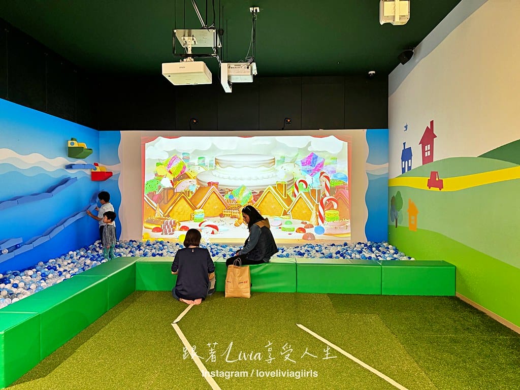 沖繩親子友善購物商場Asobi Park PLUS 浦添西