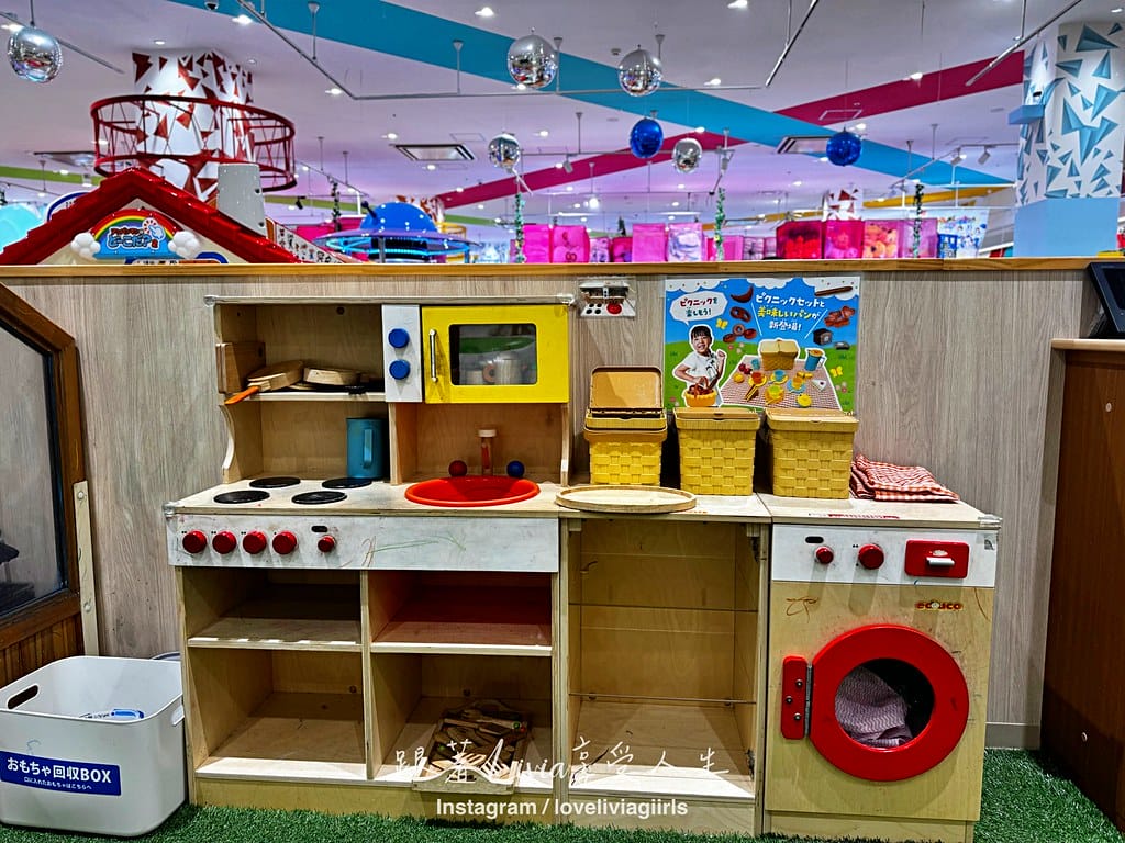 沖繩親子友善購物商場Asobi Park PLUS 浦添西