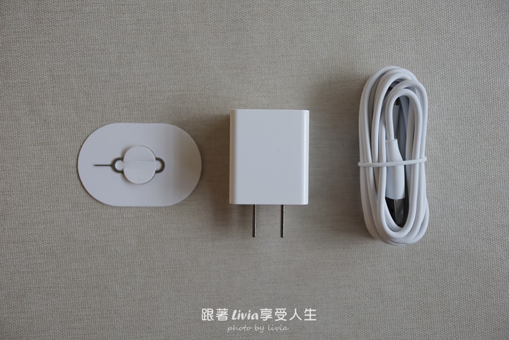 SwitchBot 可轉向攝影機 Plus 3K 開箱！Sioh惜家用監視器心得｜超清畫質遠端攝影機開箱，遠端看家真的安心！