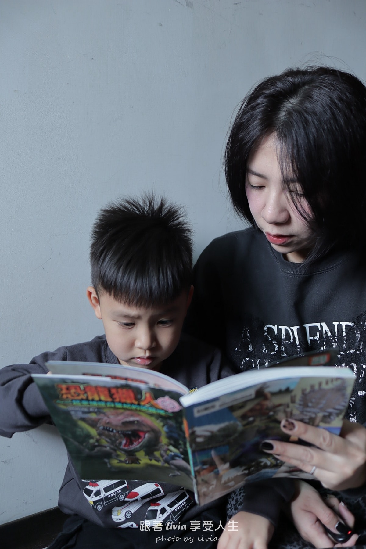 遊戲變學習、恐龍變冒險｜Minecraft 輕鬆學！地球的祕密＋恐龍獵人｜小角落文化