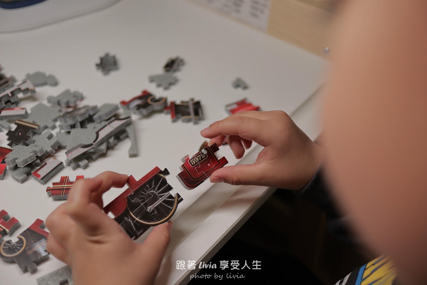 一片一片拼出魔法世界｜好森 Ho Sng × Wrebbit 3D 哈利波特霍格華茲特快車立體拼圖開箱推薦