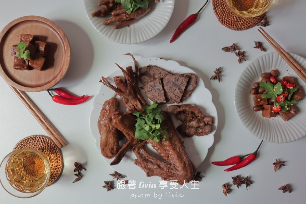 黑竹園雞爪凍｜深夜最危險的冰鎮滷味，真的會吃到停不下來，今晚來一杯？