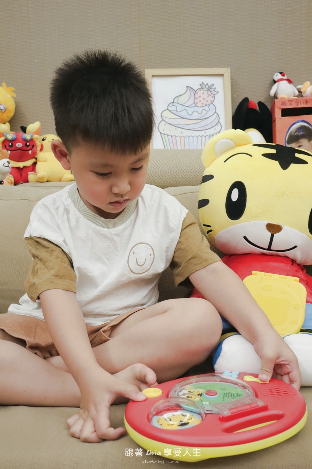 讓孩子願意開口,比背單字更重要|英語啟蒙,我選和巧虎一起說英語 PLUS⁺ 初階版!/ 和巧虎一起說英語【進階版】 - 第12張圖 讓孩子願意開口,比背單字更重要|英語啟蒙,我選和巧虎一起說英語 PLUS⁺ 初階版!/ 和巧虎一起說英語【進階版】