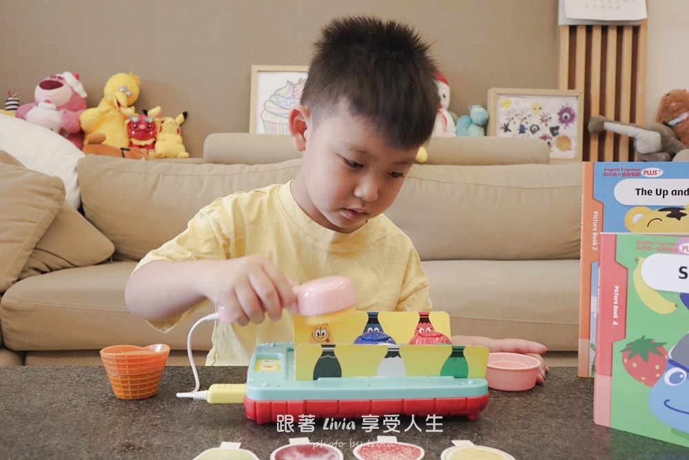 讓孩子願意開口,比背單字更重要|英語啟蒙,我選和巧虎一起說英語 PLUS⁺ 初階版!/ 和巧虎一起說英語【進階版】 - 第19張圖 讓孩子願意開口,比背單字更重要|英語啟蒙,我選和巧虎一起說英語 PLUS⁺ 初階版!/ 和巧虎一起說英語【進階版】