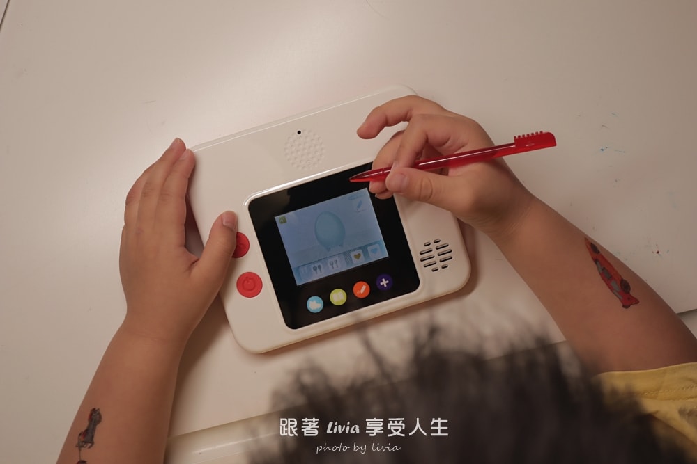 讓孩子願意開口,比背單字更重要|英語啟蒙,我選和巧虎一起說英語 PLUS⁺ 初階版!/ 和巧虎一起說英語【進階版】 - 第33張圖 讓孩子願意開口,比背單字更重要|英語啟蒙,我選和巧虎一起說英語 PLUS⁺ 初階版!/ 和巧虎一起說英語【進階版】