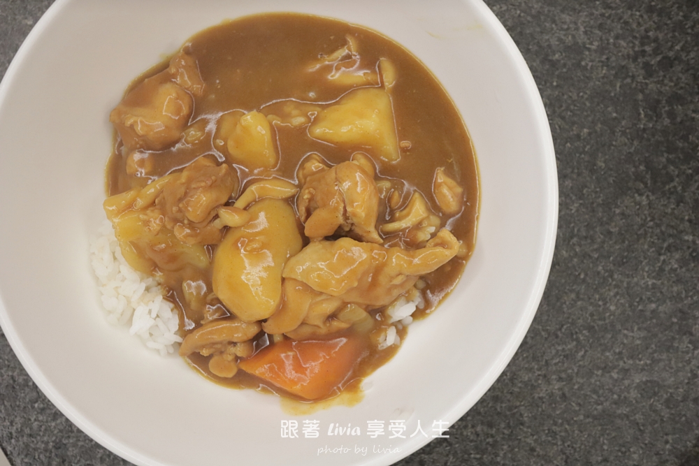 mo select評價｜多用途鑄鐵鍋分享，蛤蜊鮮蝦奶油燉飯、雞腿肉咖哩飯、蘿蔔排骨湯都能煮的高品質鍋具心得