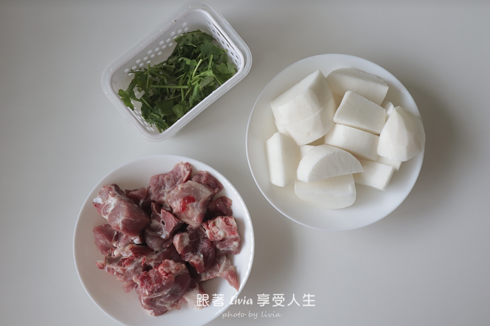 mo select評價｜多用途鑄鐵鍋分享，蛤蜊鮮蝦奶油燉飯、雞腿肉咖哩飯、蘿蔔排骨湯都能煮的高品質鍋具心得