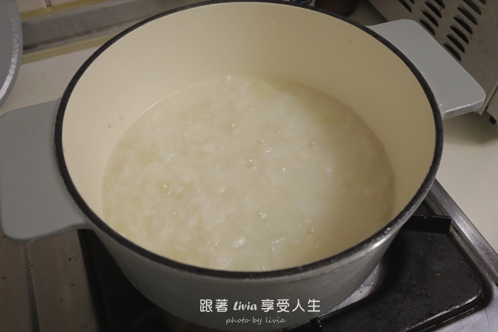 mo select評價｜多用途鑄鐵鍋分享，蛤蜊鮮蝦奶油燉飯、雞腿肉咖哩飯、蘿蔔排骨湯都能煮的高品質鍋具心得
