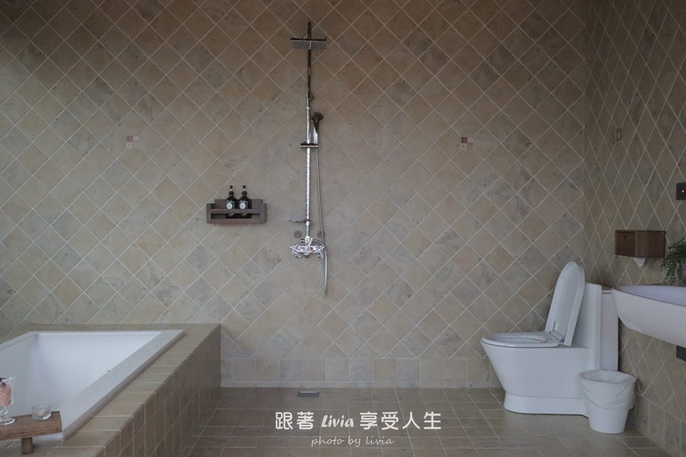 南投埔里住宿|慎重開華森林民宿,二樓隱樹雙人房很適合親子小旅行! - 第20張圖 南投埔里住宿|慎重開華森林民宿,二樓隱樹雙人房很適合親子小旅行!