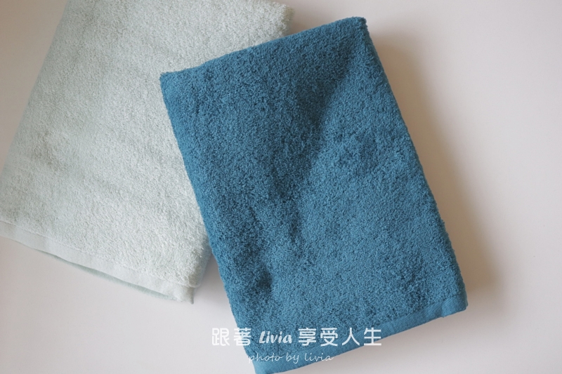 mo select 日本製今治薩馬爾罕長纖棉浴巾開箱｜無棉絮、吸水快乾，洗完澡終於不用擦到滿身毛！