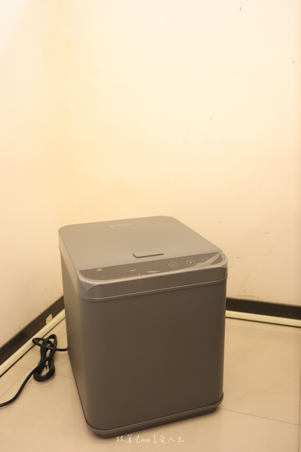 陽台垃圾桶被老鼠咬破後,我決定入手廚餘機!SANSUI山水 PAKU廚寶|3L智能廚餘機 SFP-G3L 開箱實測 - 第6張圖 陽台垃圾桶被老鼠咬破後,我決定入手廚餘機!SANSUI山水 PAKU廚寶|3L智能廚餘機 SFP-G3L 開箱實測